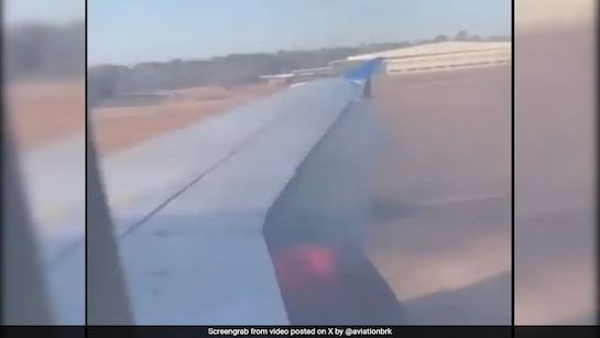 A United Airlines flight from Houston to New York caught fire during take-off at the George Bush Intercontinental Airport on Sunday reported New York Post. A United Airlines flight from Houston to New York caught fire during take-off at the George Bush Intercontinental Airport on Sunday reported New York Post.