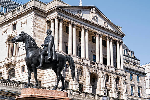 Interest rate cut to 4.5% - as Bank signals