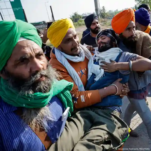 India detains protesting farmers, camps bulldozed