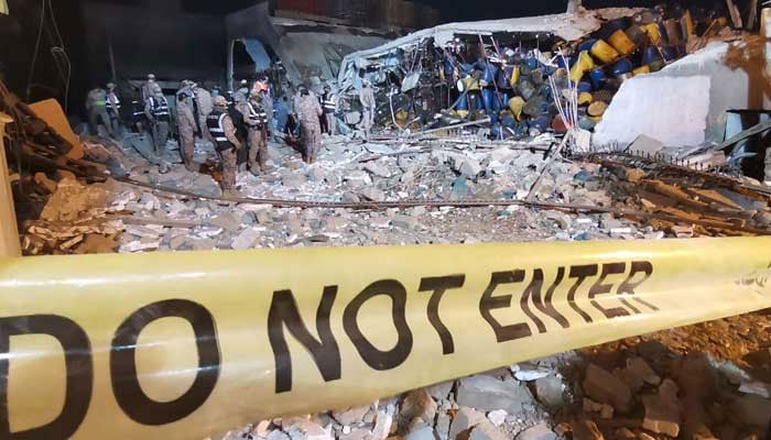 Pakistan :Four killed, 20 injured in Balochistan’s Qila Abdullah blast  Heavy exchange of fire took place between FC personnel and unknown armed men after explosion