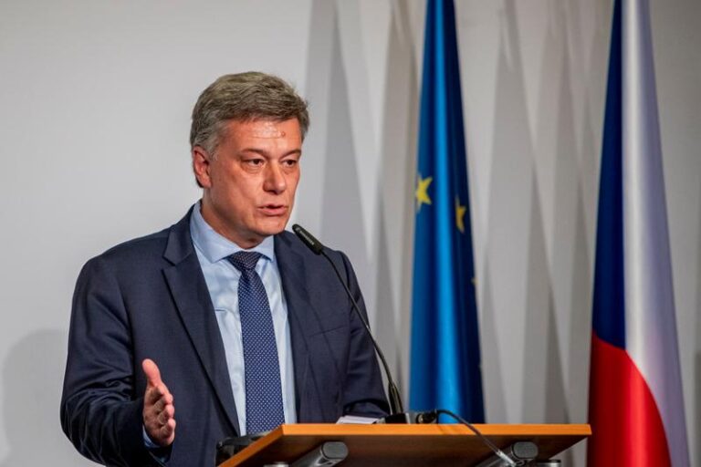 Czech justice minister resigns after accepting €40 million in bitcoin from convicted criminal
