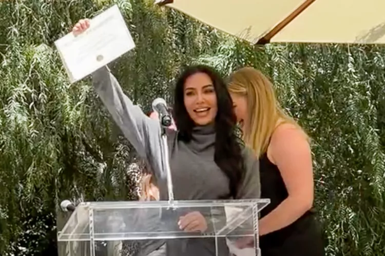 Kim Kardashian Graduates from Law Program After 6 Years: ‘Finally!’