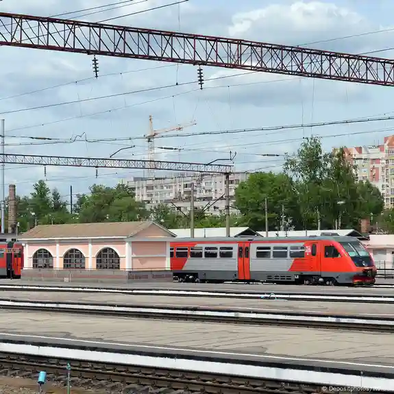 Russia says bridge collapse derailed a train