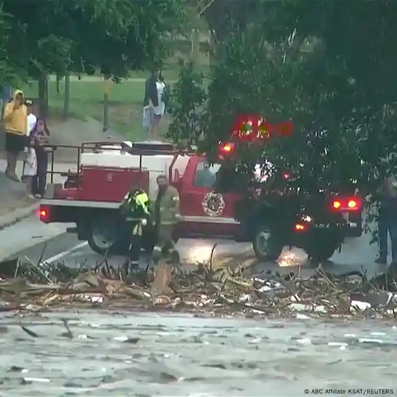 Texas floods kill 13, children missing after river surge –