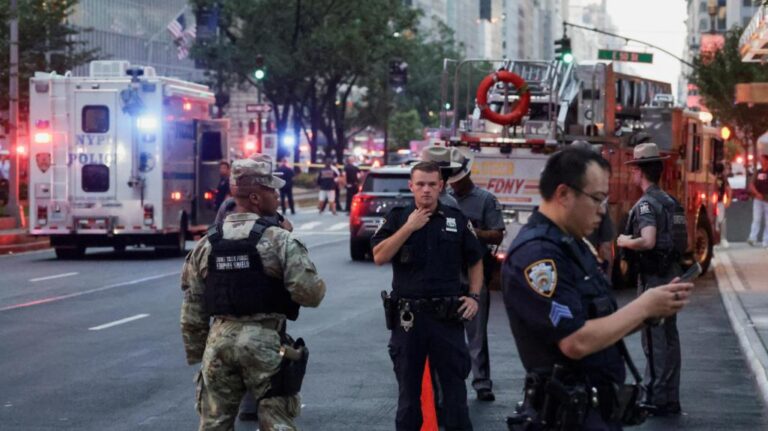 “Multiple victims shot, suspect dead in New York office building shooting -BΒC