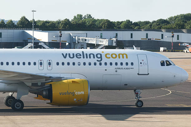 French authorities are  to establish whether a group of French citizens were removed from a plane because they are Jewish.