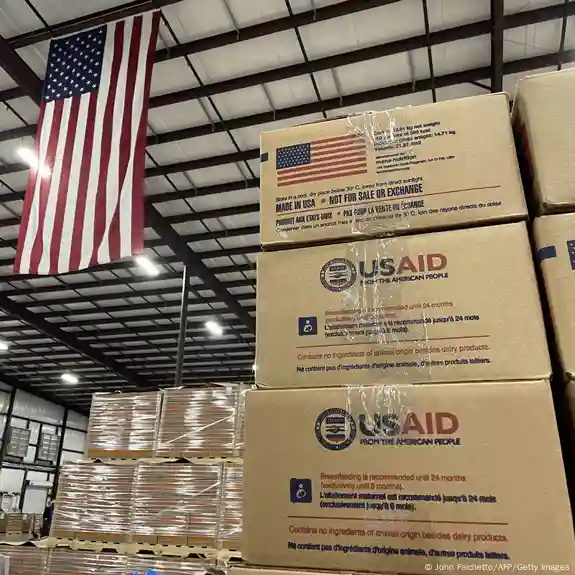 Trump cuts billions more in approved US foreign aid .