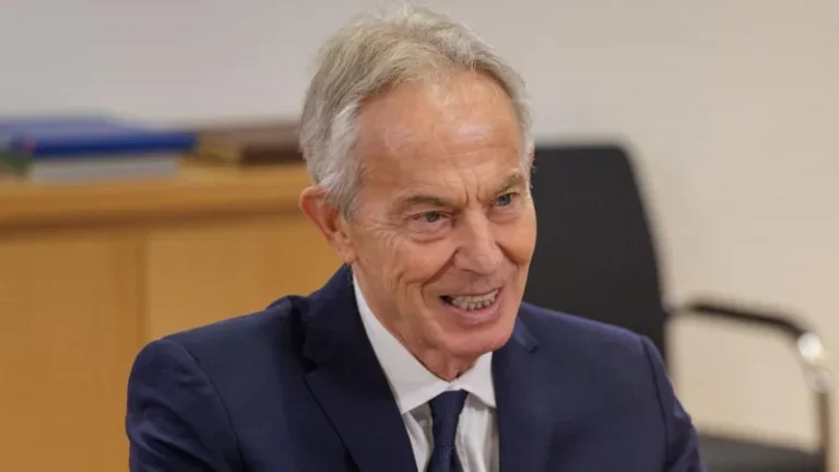 Tony Blair in discussions to run transitional Gaza authority-BBC