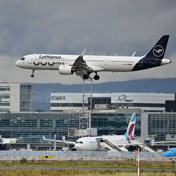 Lufthansa to shed 4,000 jobs with help from AI