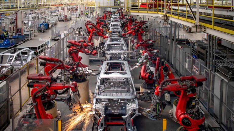 China’s factory activity below 50-point mark for 5 straight months |