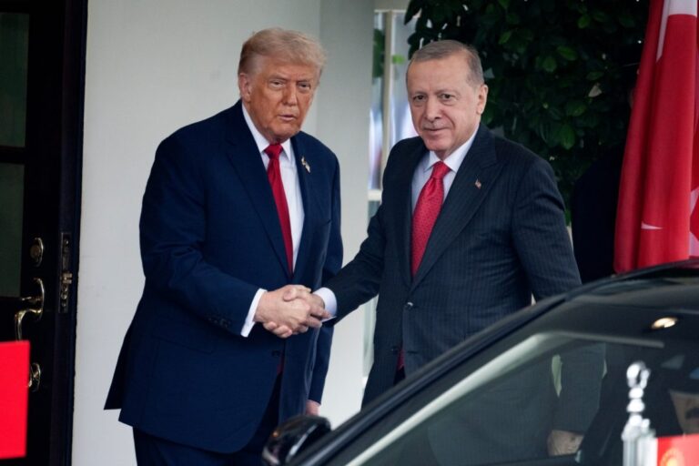 Turkish Airlines inks big Boeing deal after Erdogan visits US –
