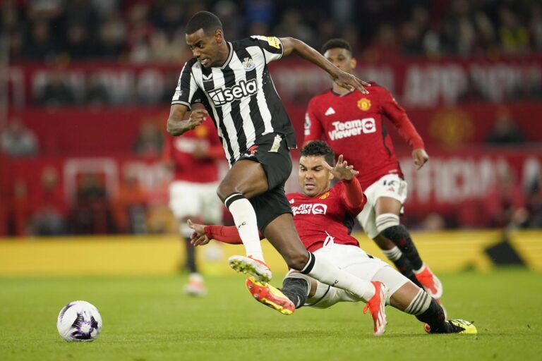 Liverpool signs Isak from Newcastle for reported British-record fee of $170 mil – .