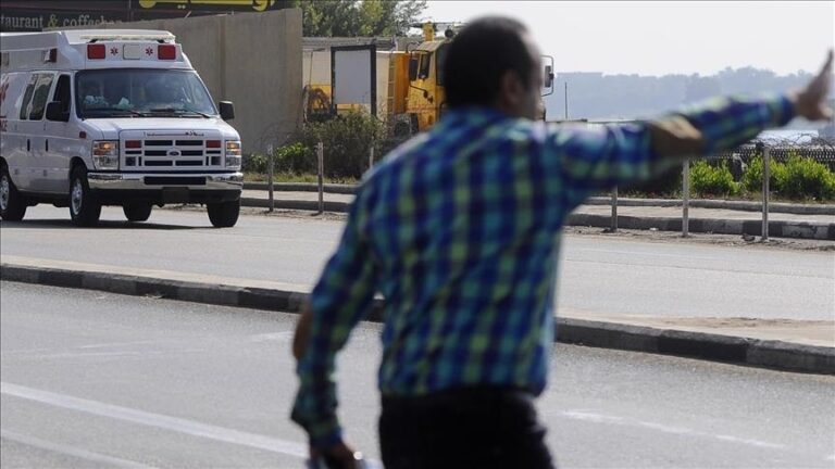 3 Qatari diplomats killed in car crash in Egypt” 2 diplomats also injured in crash .